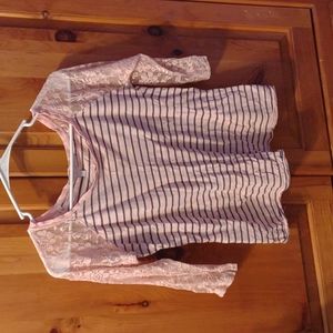 Delia's Half sleeve Top